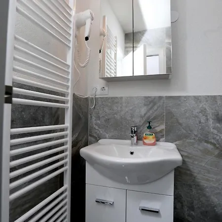 Mila Apartment *