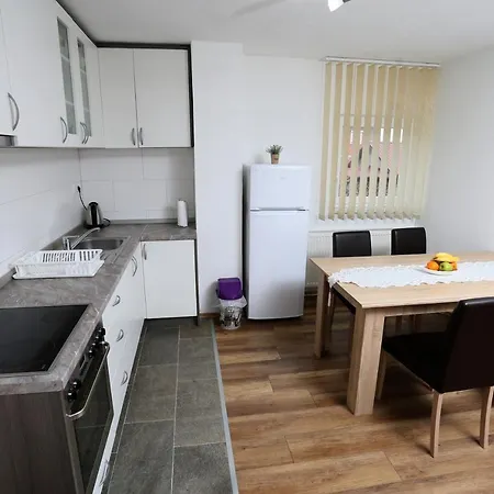 Apartmani Mila *